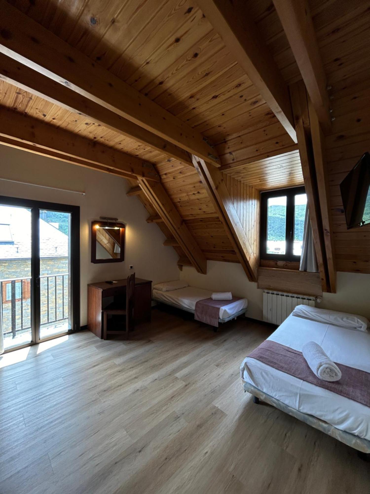 Hotel Romanic Estación Εξωτερικό φωτογραφία